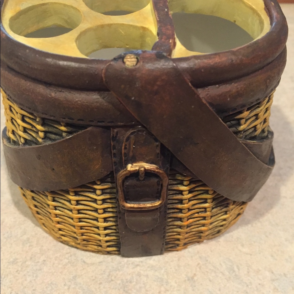 Cute Fishing Creel Basket Themed Toothbrush Holder Ceramic